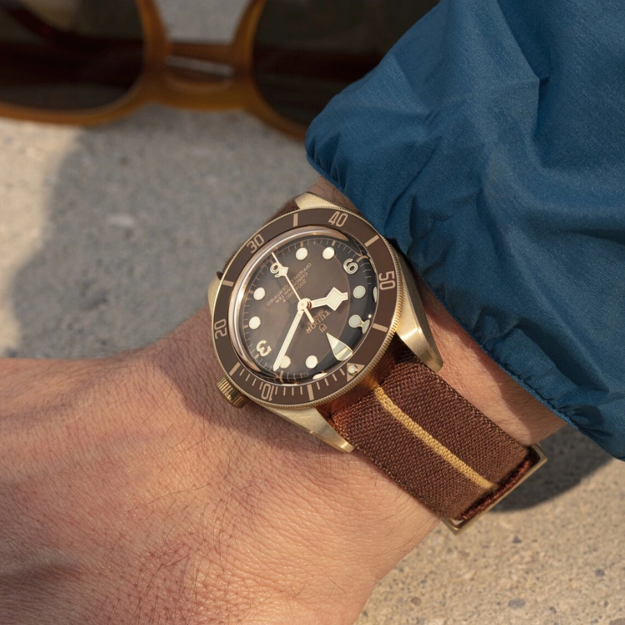 Tudor M79012M-0001
